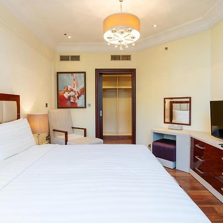 Royal Club By Rvhr, Grandeur Residence Crescent Palm Jumeirah ดูไบ ภายนอก รูปภาพ