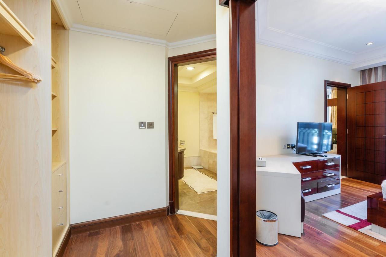 Royal Club By Rvhr, Grandeur Residence Crescent Palm Jumeirah ดูไบ ภายนอก รูปภาพ