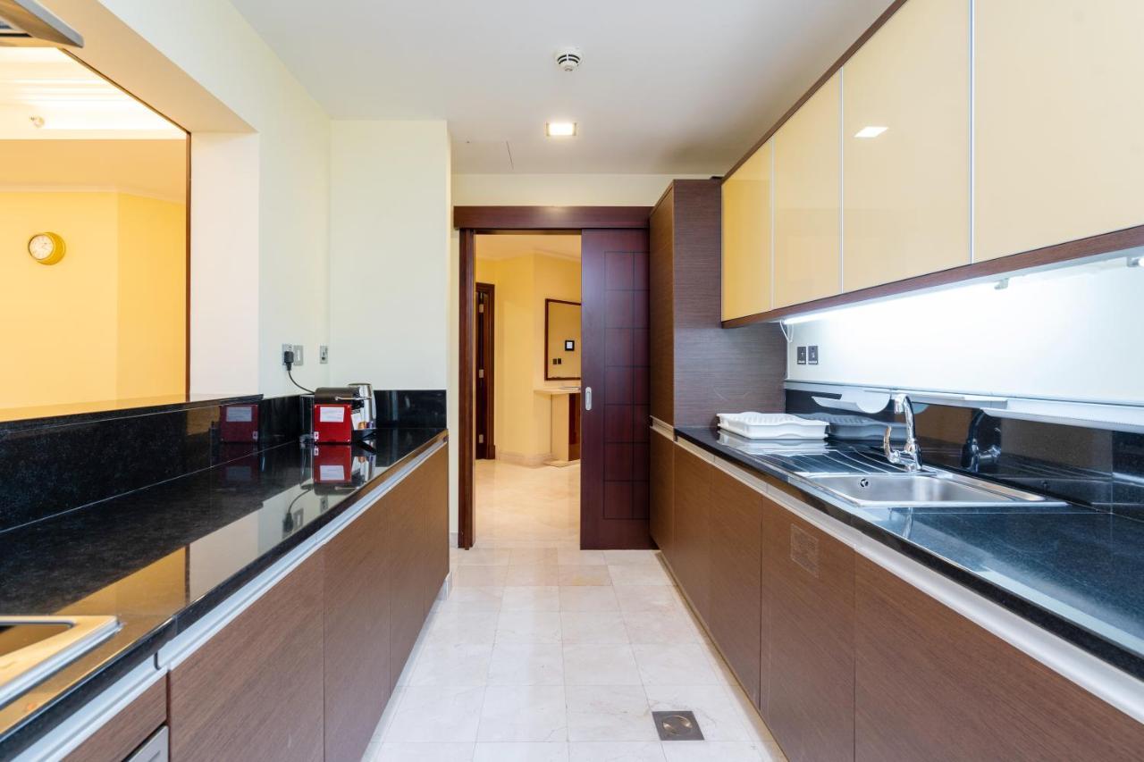 Royal Club By Rvhr, Grandeur Residence Crescent Palm Jumeirah ดูไบ ภายนอก รูปภาพ