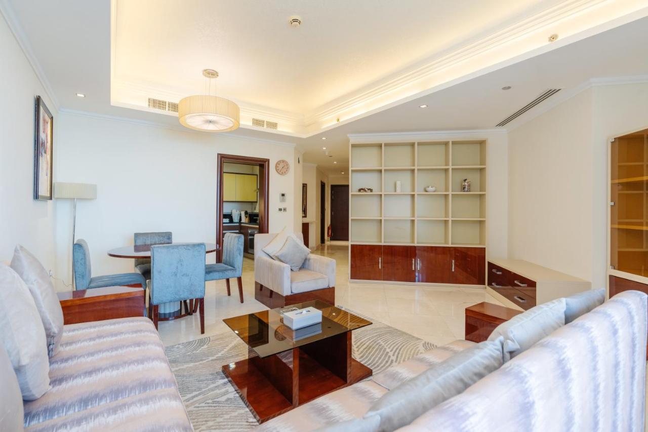 Royal Club By Rvhr, Grandeur Residence Crescent Palm Jumeirah ดูไบ ภายนอก รูปภาพ