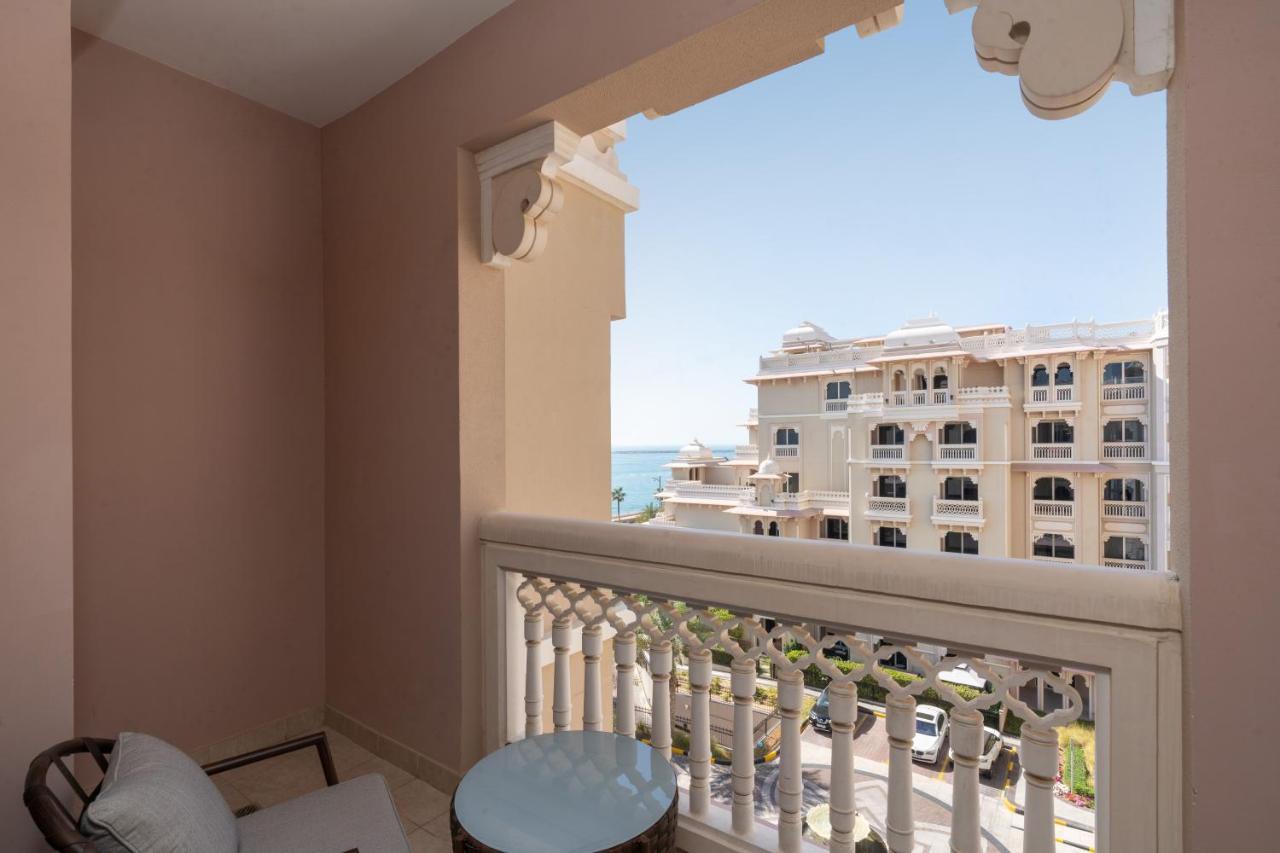 Royal Club By Rvhr, Grandeur Residence Crescent Palm Jumeirah ดูไบ ภายนอก รูปภาพ