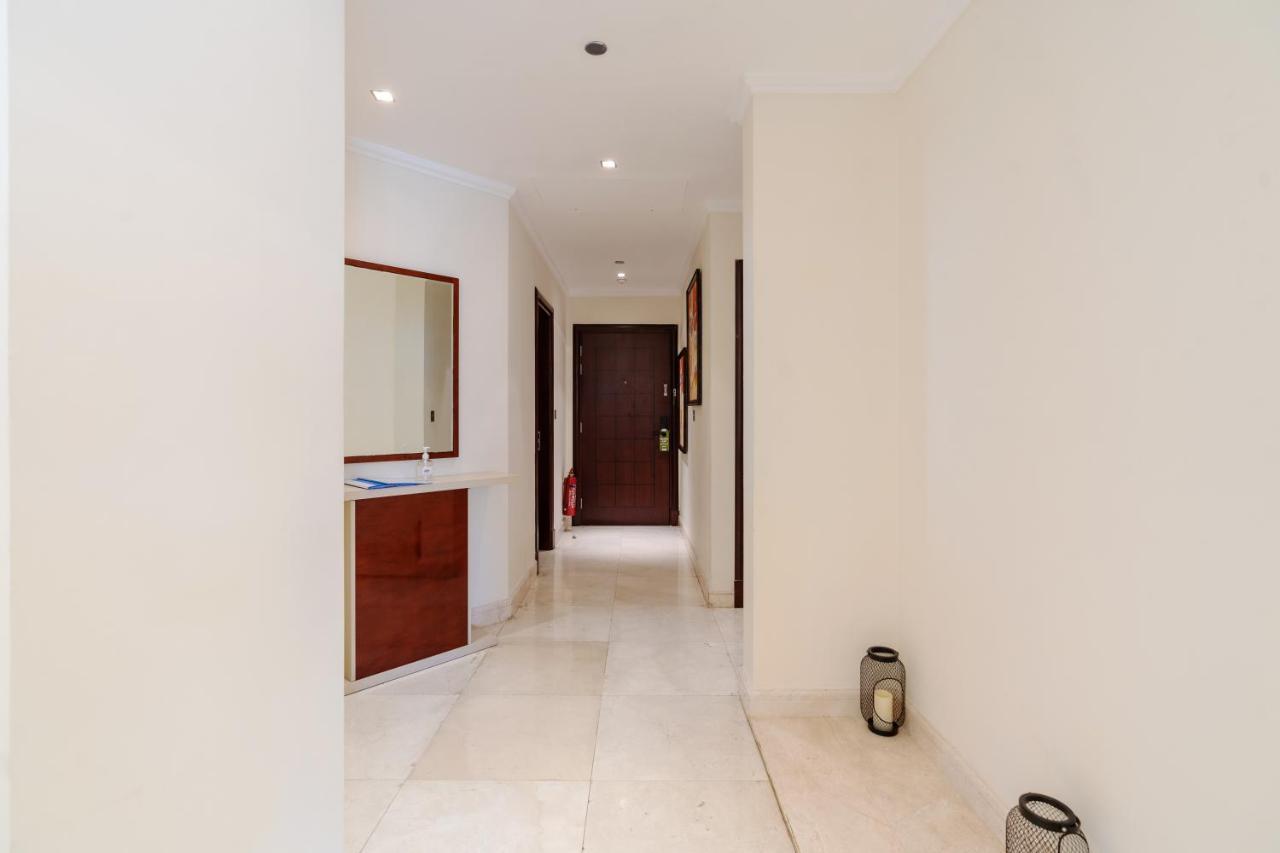Royal Club By Rvhr, Grandeur Residence Crescent Palm Jumeirah ดูไบ ภายนอก รูปภาพ