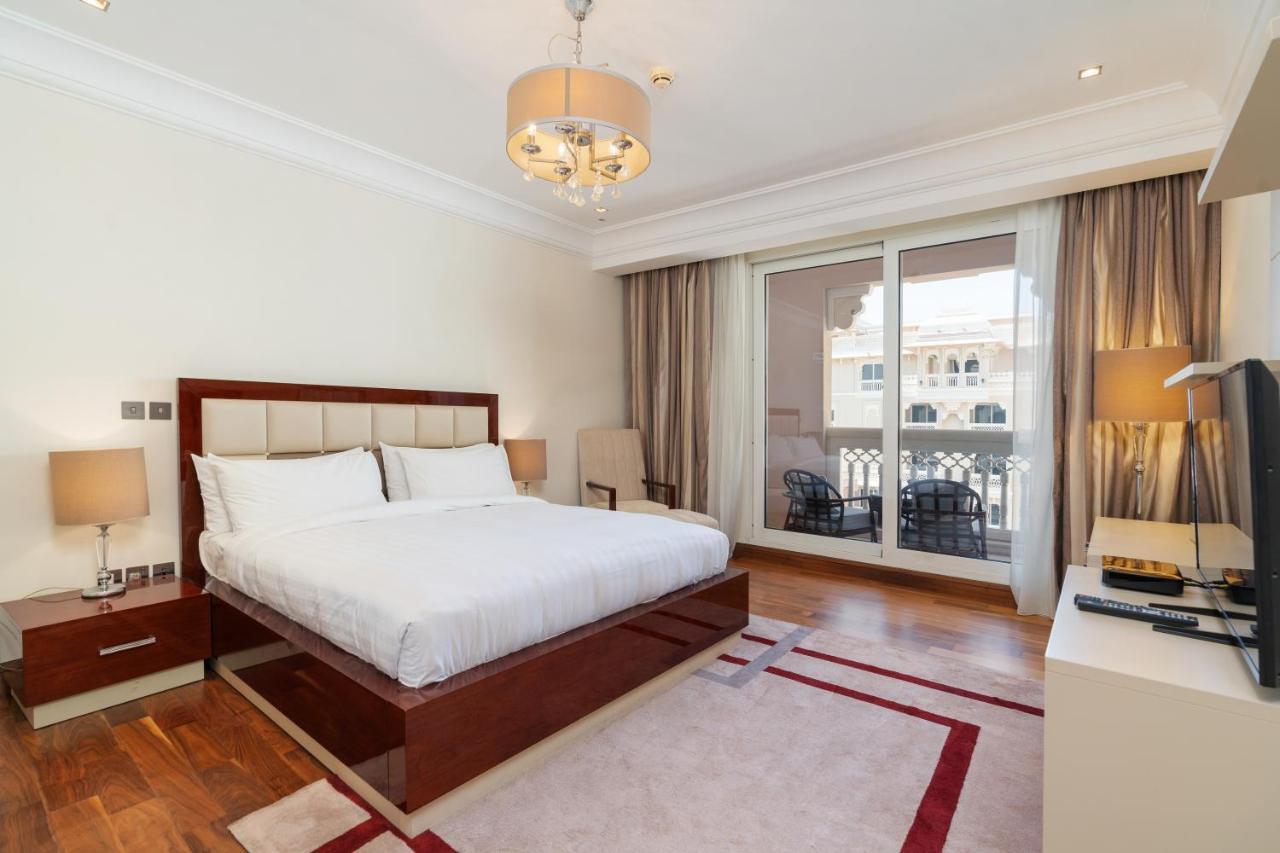 Royal Club By Rvhr, Grandeur Residence Crescent Palm Jumeirah ดูไบ ภายนอก รูปภาพ